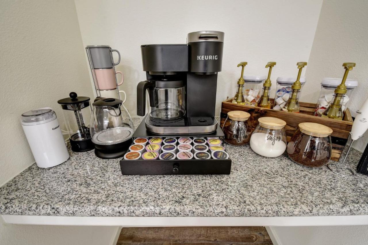 Family Stay! Near Downtown, Coffee Bar, King Bed San Antonio Esterno foto